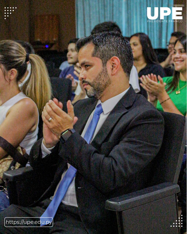 Acto de Bienvenida y Presentación de Autoridades Académicas: Carrera de Derecho 